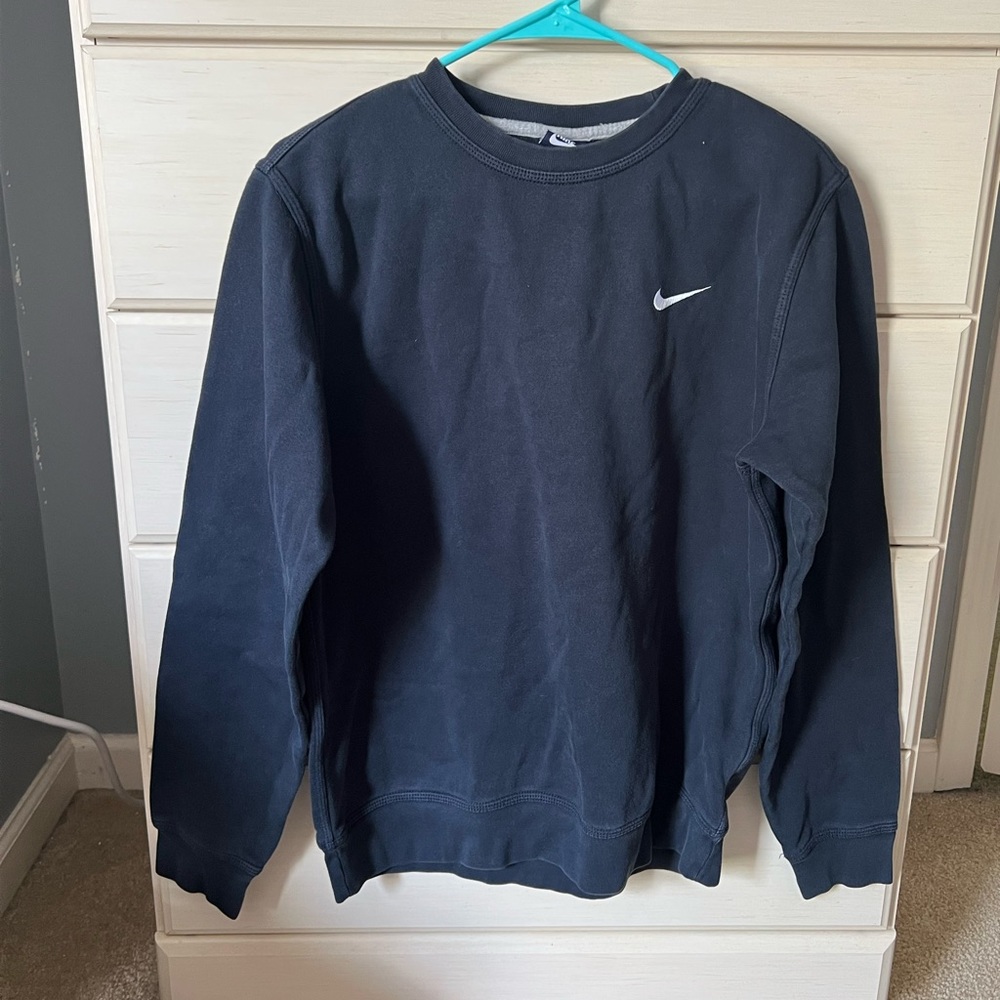 unisex navy blue Nike sweatshirt